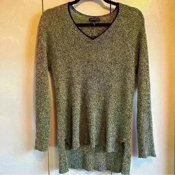 EILEEN FISHER black-beige marled V-neck‎ sweater in linen-wool blend. Long. Med - Picture 1 of 4